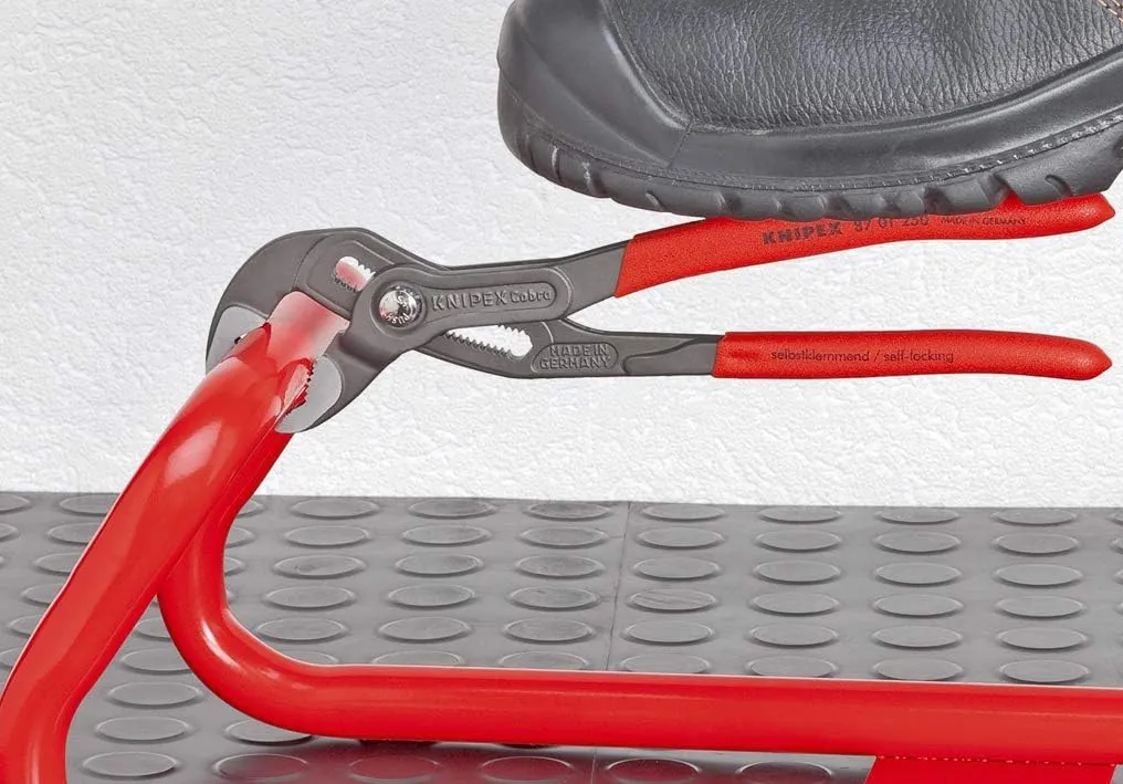 87 02 300 SB Water Pump Pliers "Cobra" 11, 81" with Soft Handle In Blister Packaging