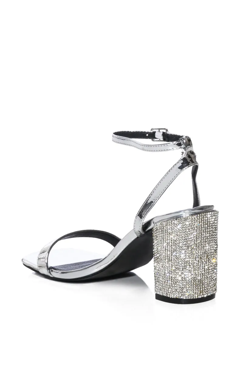 AZALEA WANG PARRY EMBELLISHED CHUNKY SANDAL IN SILVER