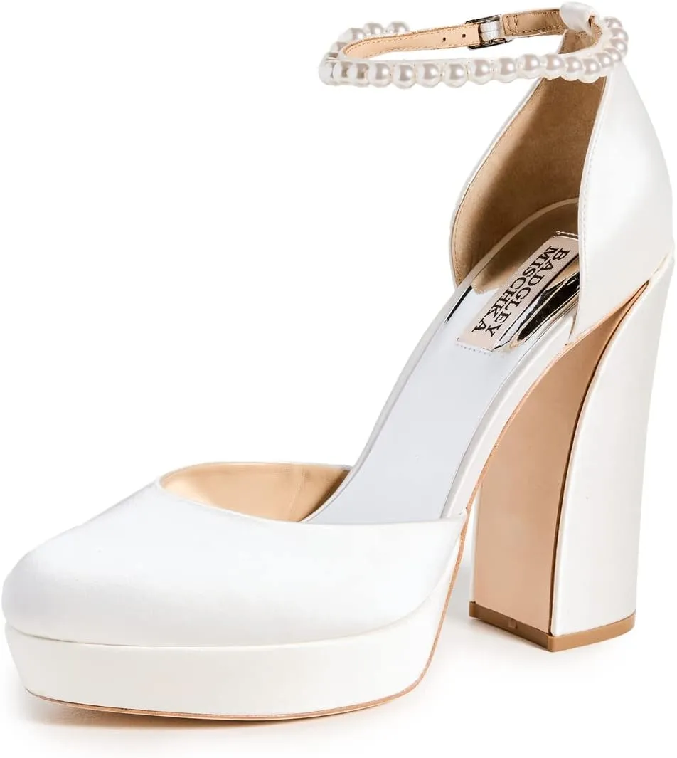 Badgley Mischka Women's Felixa Pump