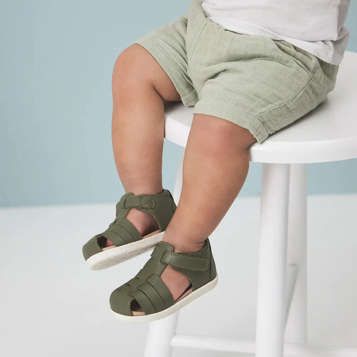 BILLIE Khaki | Pretty Brave