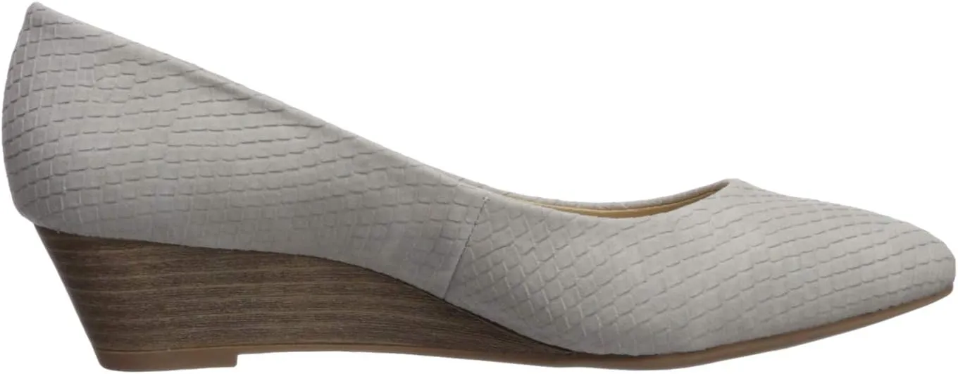CL by Chinese Laundry Women's Alyce Pump