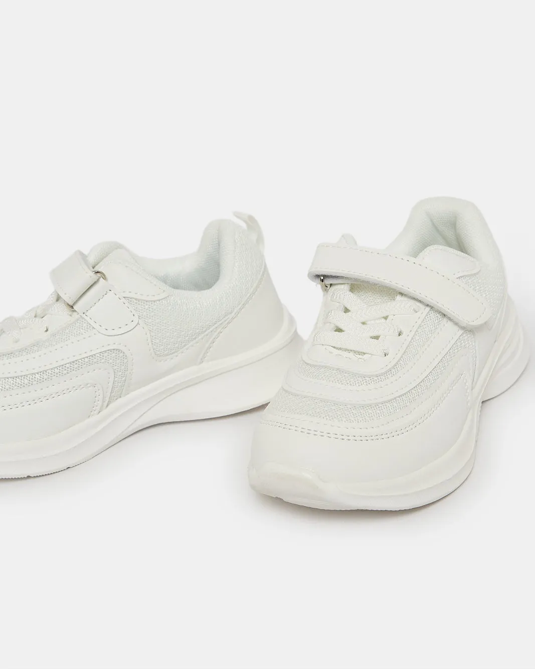 Girls White Velcro Trainer