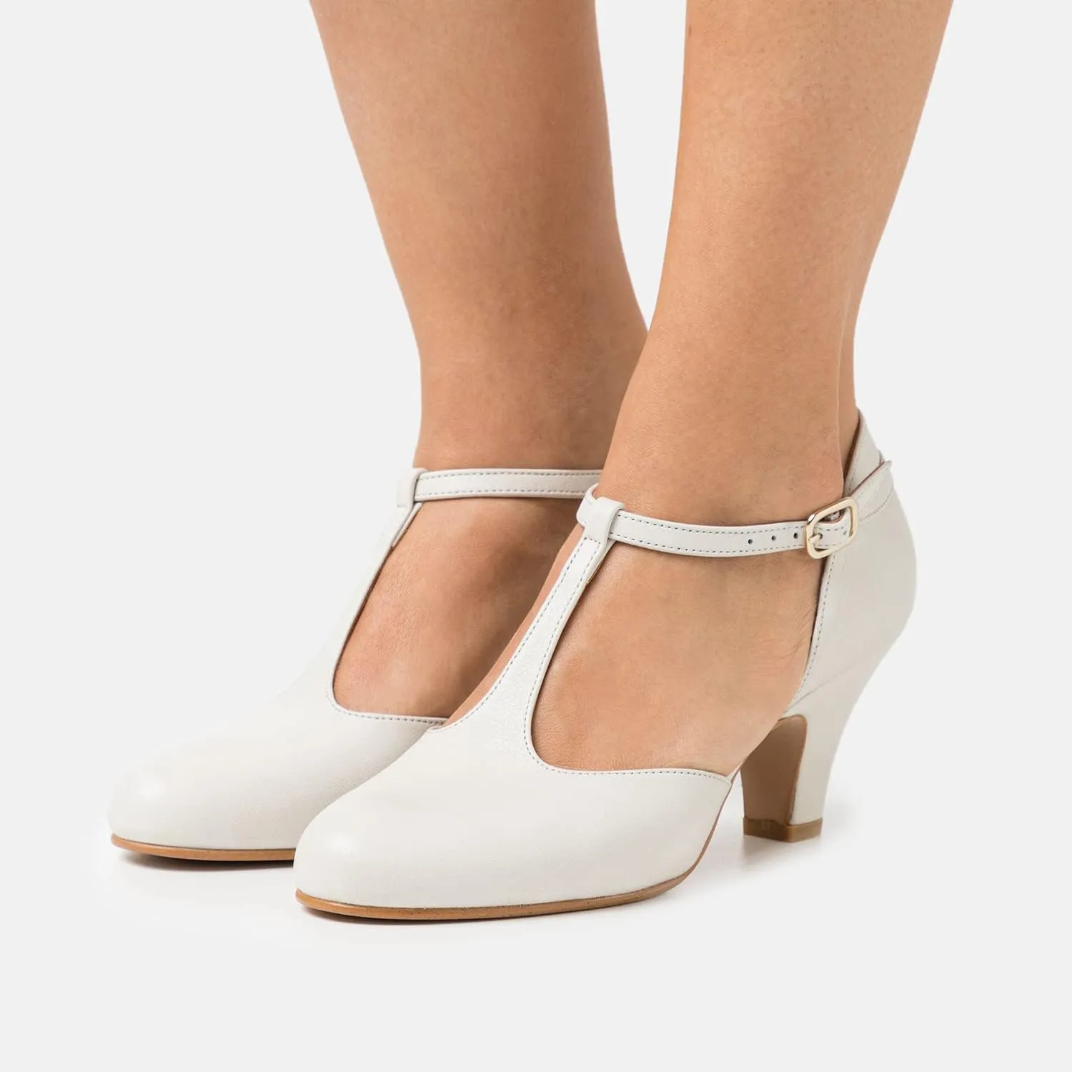 MOOMMO Women Elegant Kitten Heel Mary Jane Pumps Shoes Ankle T-Strap Round Closed Toe Cut-Out Dress Sandals Shoe Chunky Block Heels D-Orsay Suede Work Pump Fall fashion Office Wedding Spring 4-13 M US