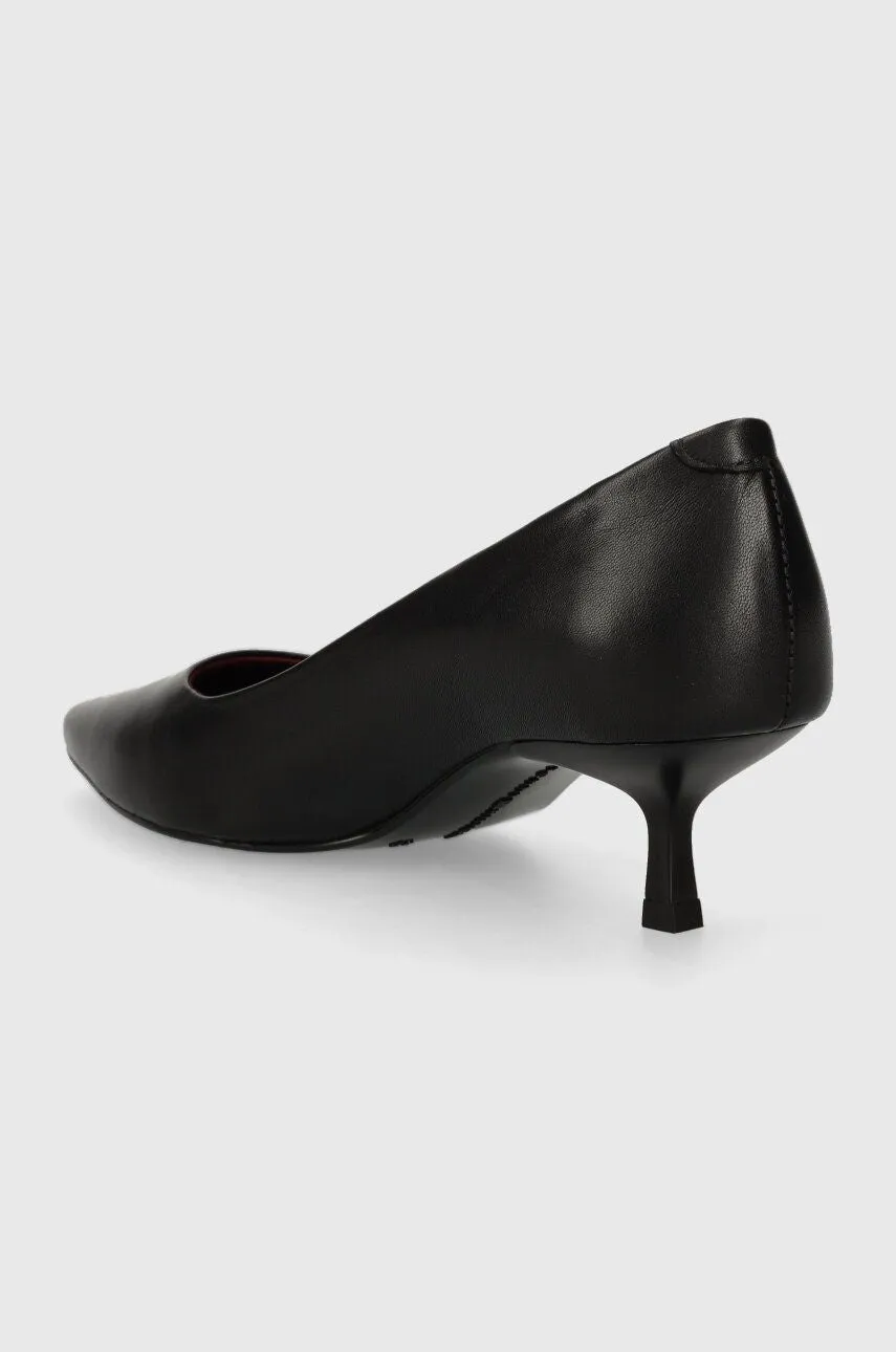 Pointy Kitten Heel Pump