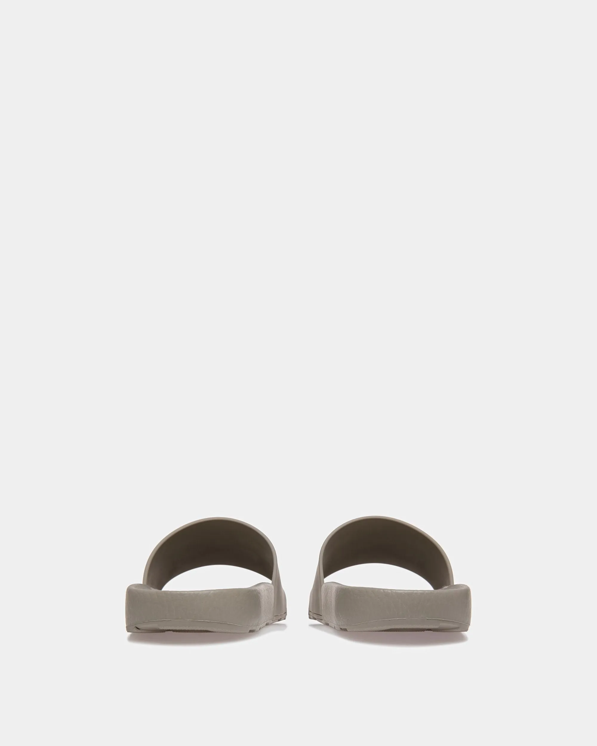 Scotty Rubber Sandals In Stone
