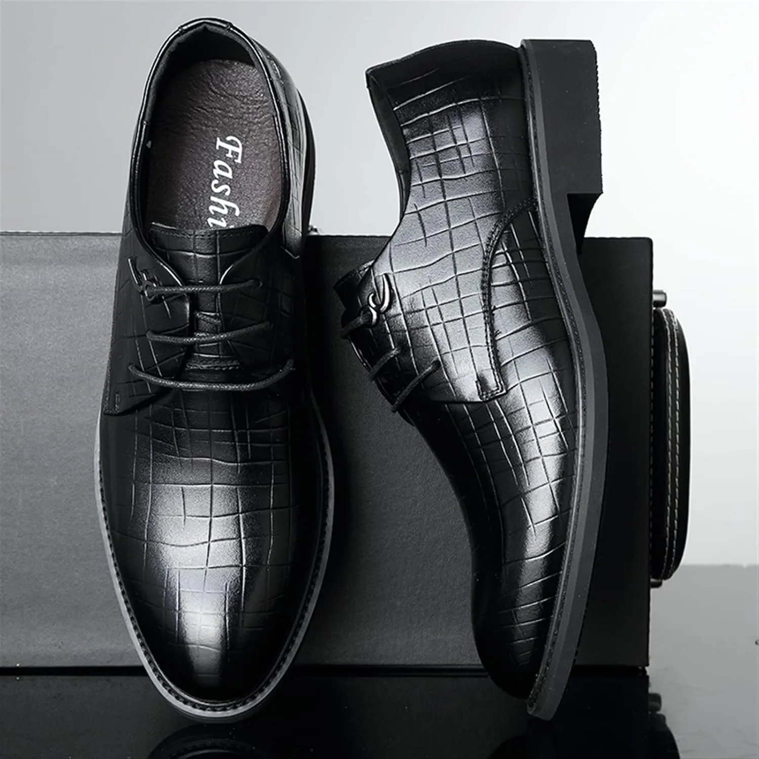 Single Season Dress Oxford Shoes for Men Lace Up Round Toe Plaid Derby Shoes Leather Slip Resistant Rubber Sole Non Slip Block Heel Wedding Very Popular Among Young People