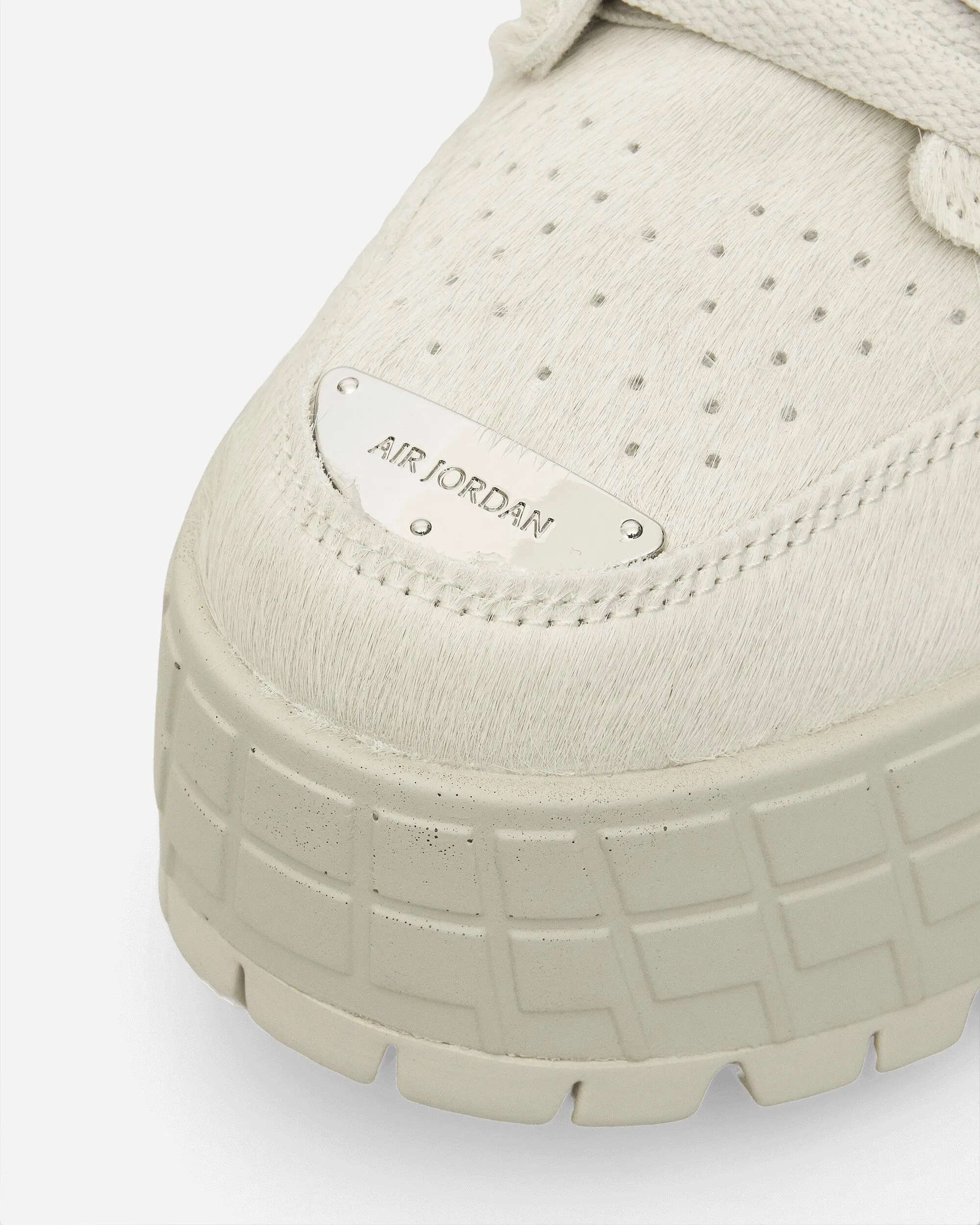 Women's Air Jordan 1 Brooklyn Low Light Bone / Metallic Silver